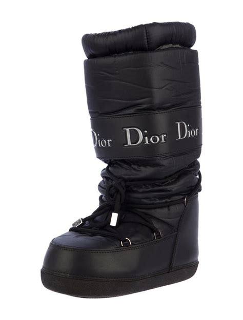 dior snow boots price.